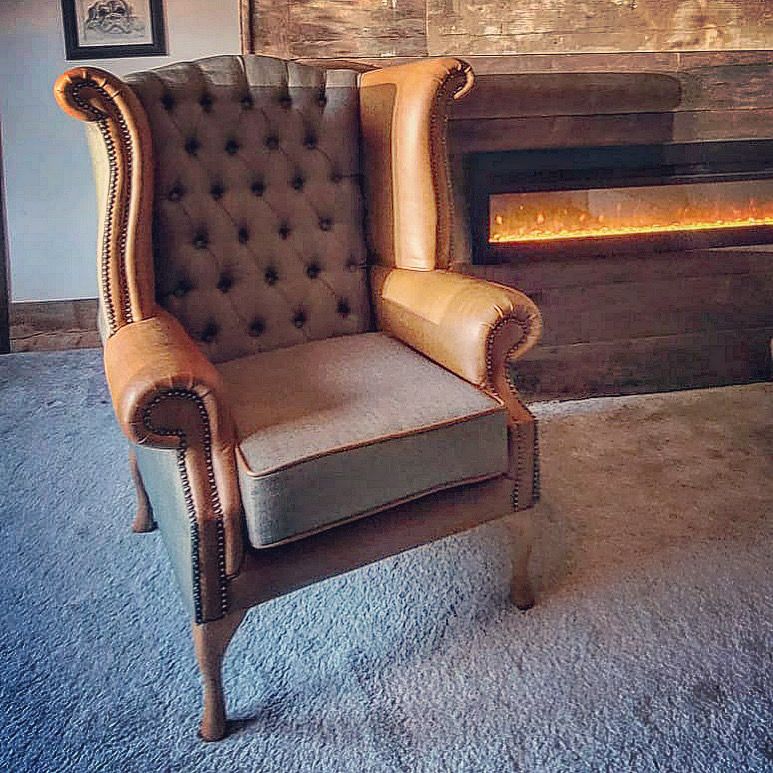 Anthony Martin Bespoke is a furniture manufacturer specialising in bespoke beds, sofas, wardrobes, fixed seating, kitchens, upholstery & soft furnishings in Leeds, Bradford, Harrogate, Wakefield, Halifax & Huddersfield. Visit anthonymartinbespoke.co.uk
