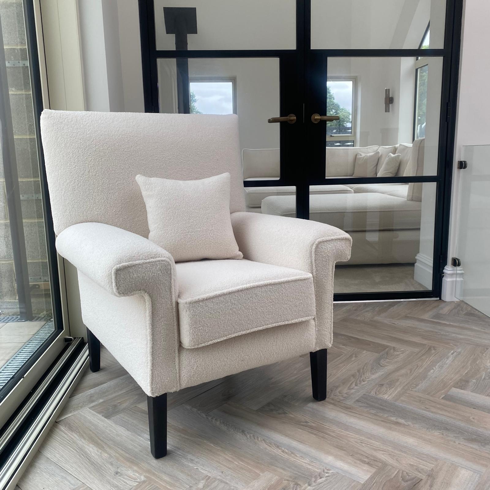 Anthony Martin Bespoke is a furniture manufacturer specialising in bespoke beds, sofas, wardrobes, fixed seating, kitchens, upholstery & soft furnishings in Leeds, Bradford, Harrogate, Wakefield, Halifax & Huddersfield. Visit anthonymartinbespoke.co.uk